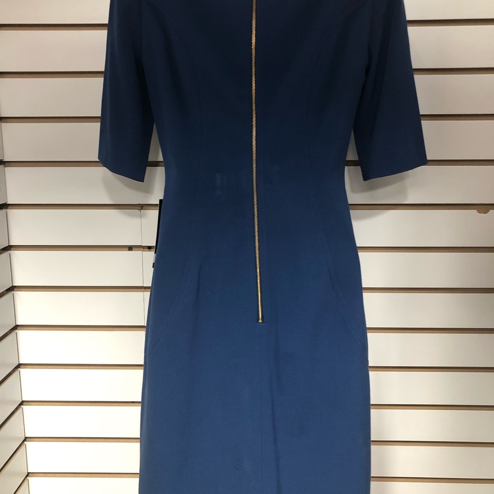 Dresses - Picture 3 of 3
